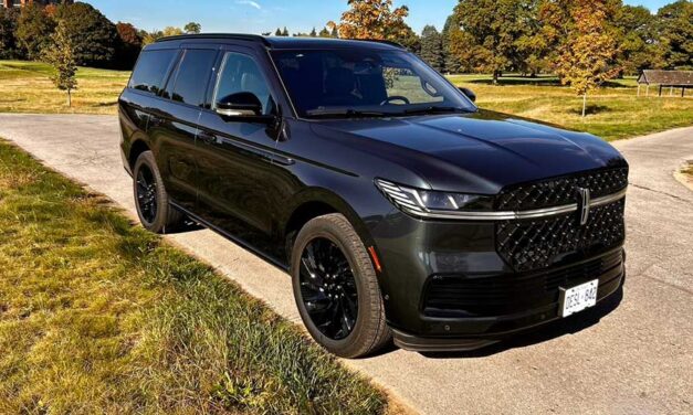 Lincoln Navigator L defines full-size luxury SUV